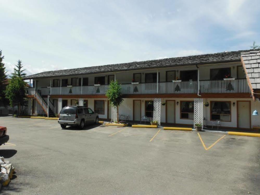 Cedar Radium Hot Springs